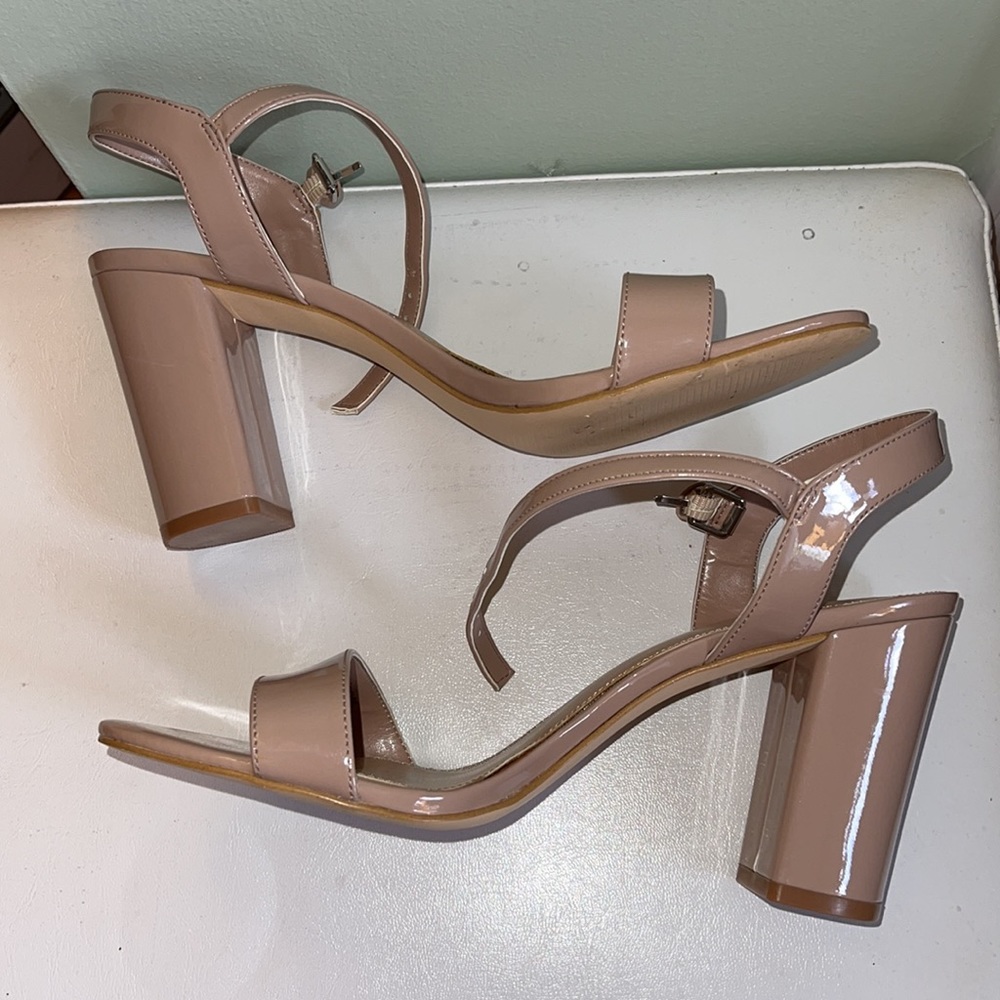 ABOUND Nude heels